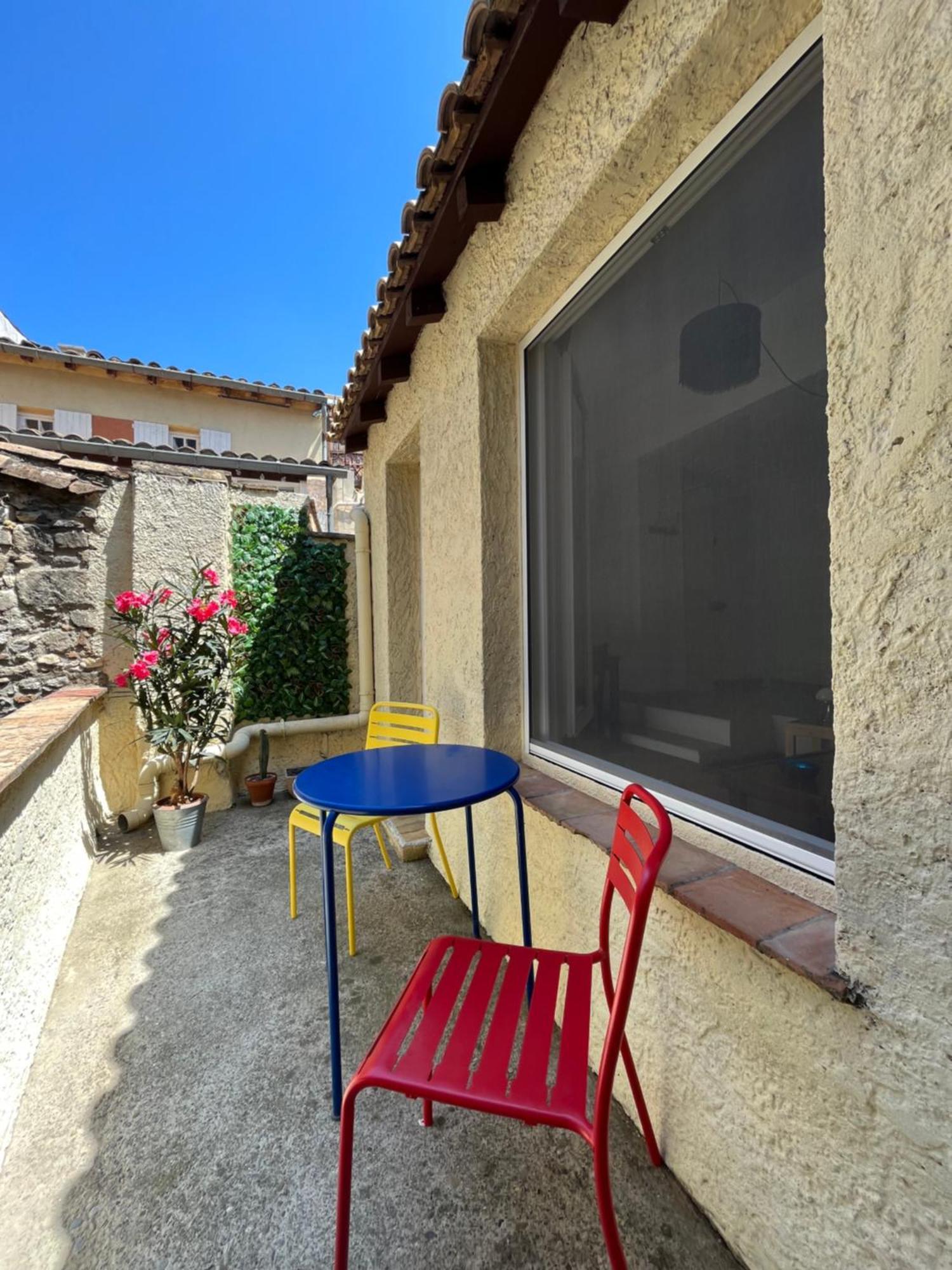 Studio Avec Terrasse Sur Cour, Authentique, Calme Авиньон Экстерьер фото